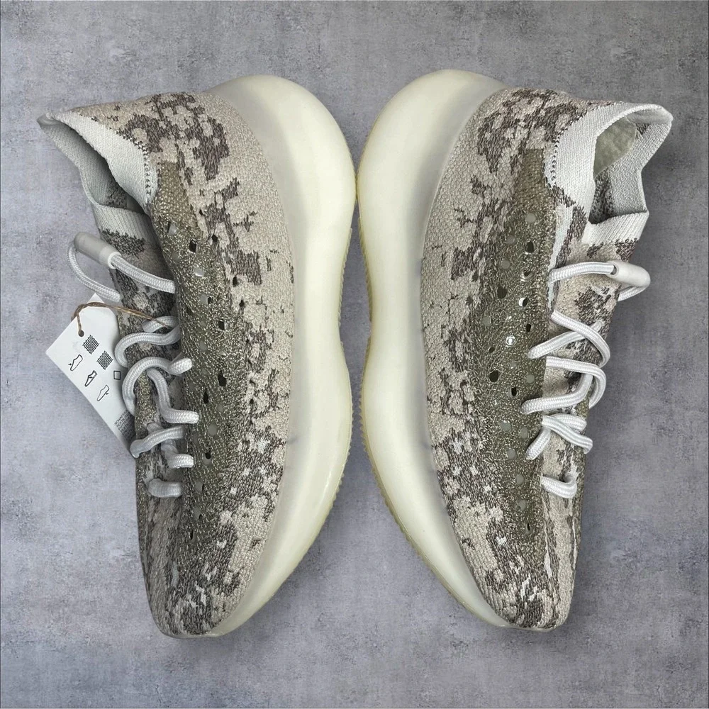 Adidas Yeezy Boost 380 Pyrite Sneakers Shoes Men's 5.5 Neutral Gray Primeknit